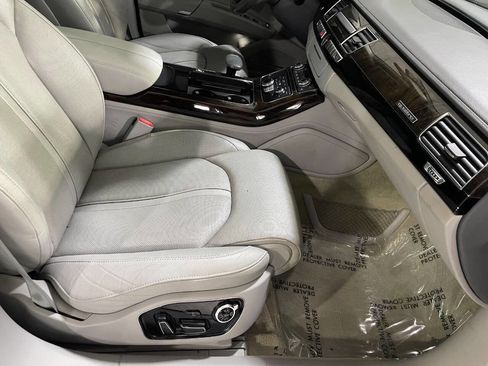 Used 2013 Audi A8 L 3.0T image 29