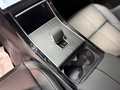 New 2026 Land Rover Range Rover Velar S image 13