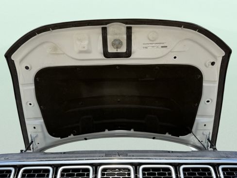 Used 2024 Jeep Wagoneer Series II w/ Flexible Seating Group image 17