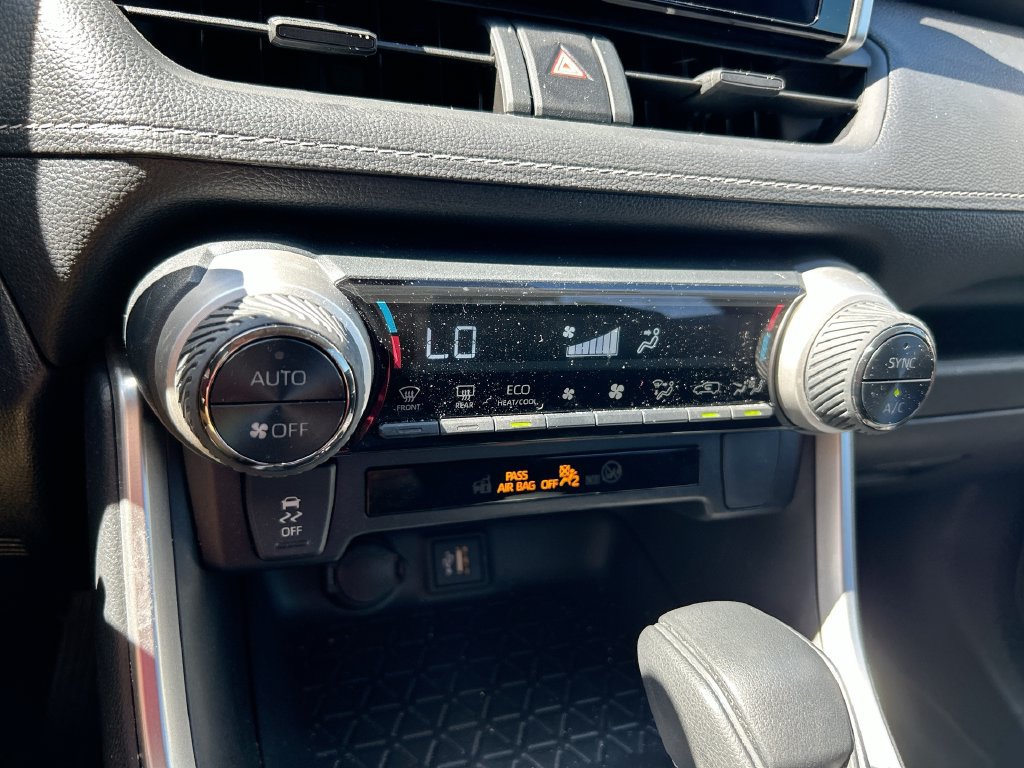 Certified 2025 Toyota RAV4 LE AWD/4WD image 24