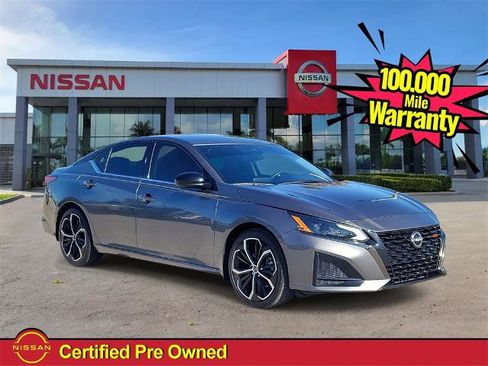 Certified 2023 Nissan Altima 2.5 SR image 1