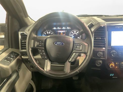 Used 2017 Ford F150 XLT w/ Equipment Group 302A Luxury image 3