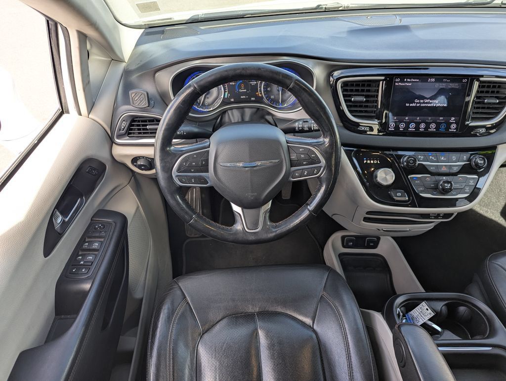 Used 2020 Chrysler Pacifica Touring-L w/ Advanced Safetytec Group FWD image 28