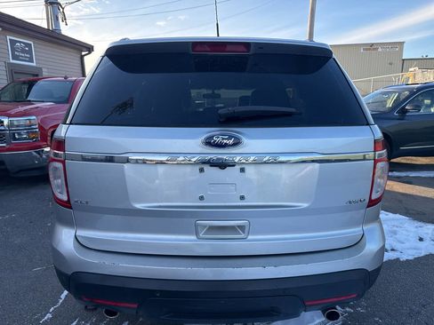 Used 2011 Ford Explorer XLT w/ 202A Rapid Spec Order Code image 4