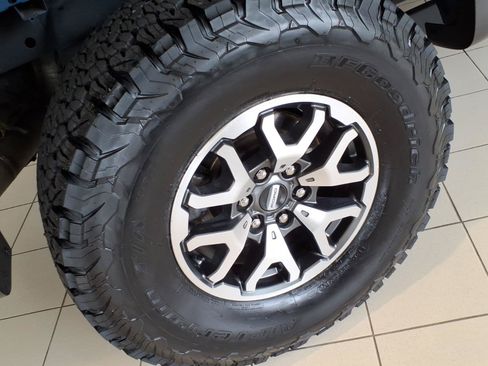 Used 2022 Ford F150 Raptor w/ Equipment Group 801A High AWD/4WD image 7