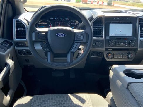 Used 2018 Ford F250 XLT w/ XLT Premium Package image 5