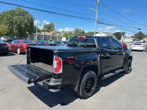 Used 2018 GMC Canyon SLE w/ SLE Convenience Package image 8