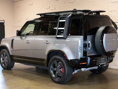 Used 2024 Land Rover Defender 110 X AWD/4WD image 11