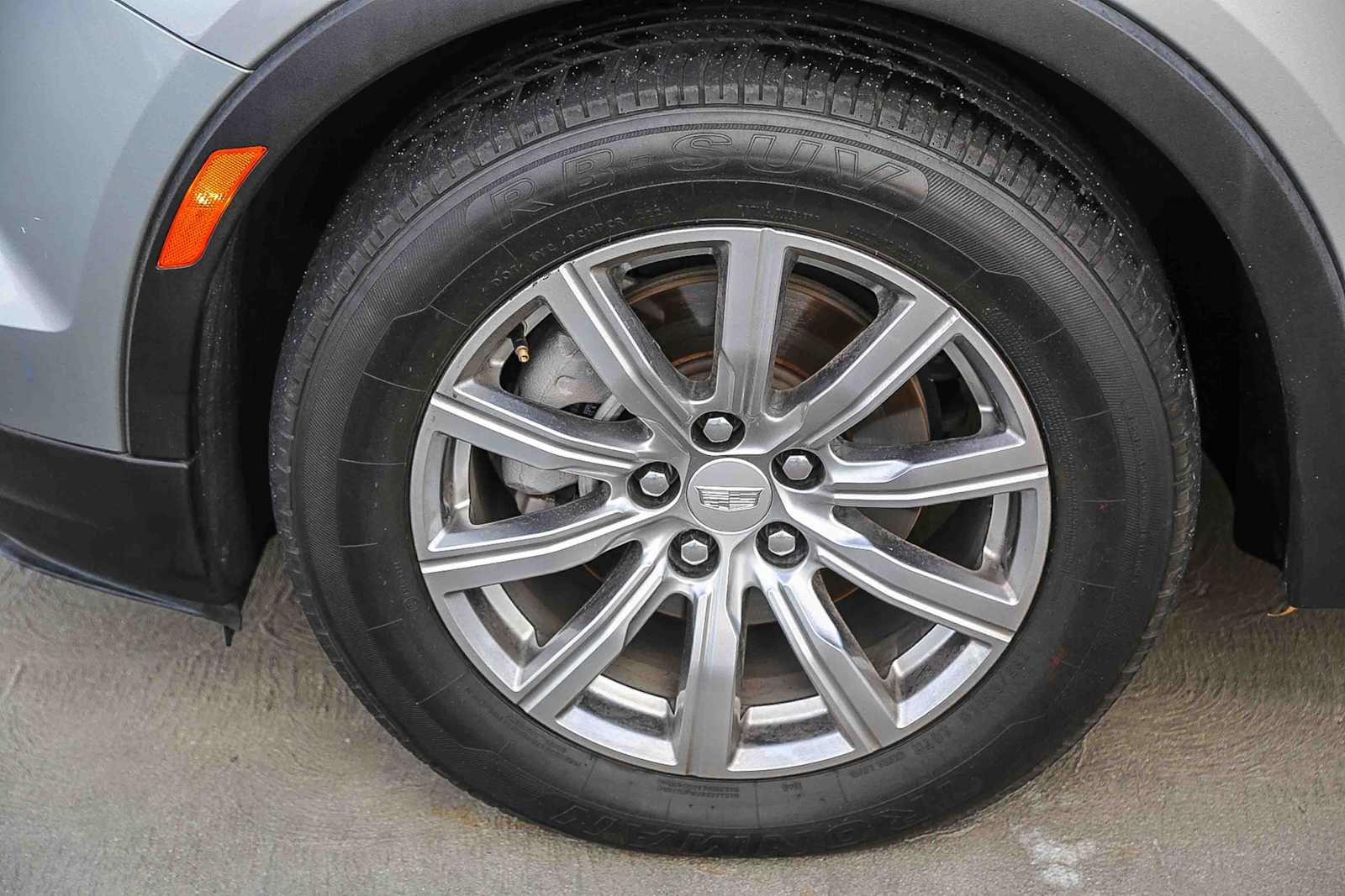 Used 2023 Cadillac XT4 Premium Luxury FWD image 11