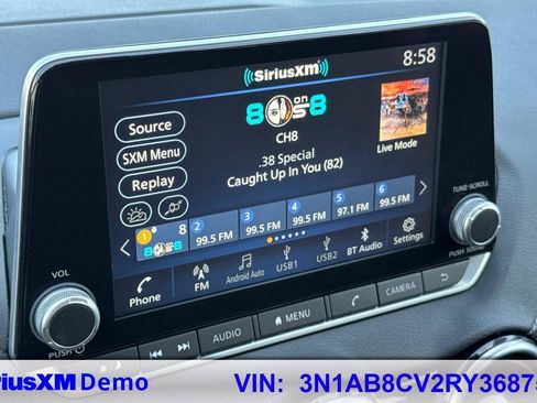 Used 2024 Nissan Sentra SV FWD image 34