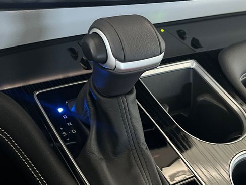 Used 2025 Toyota Sienna XSE image 20