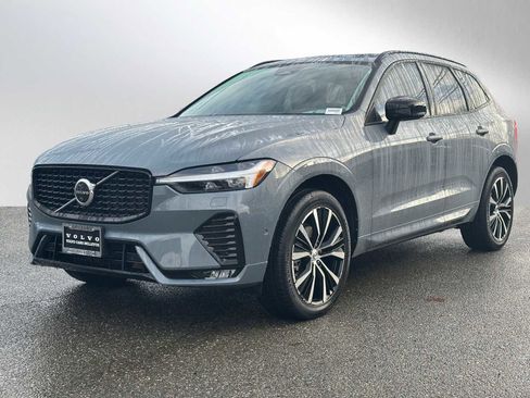 Certified 2023 Volvo XC60 B5 Plus w/ Climate Package image 7