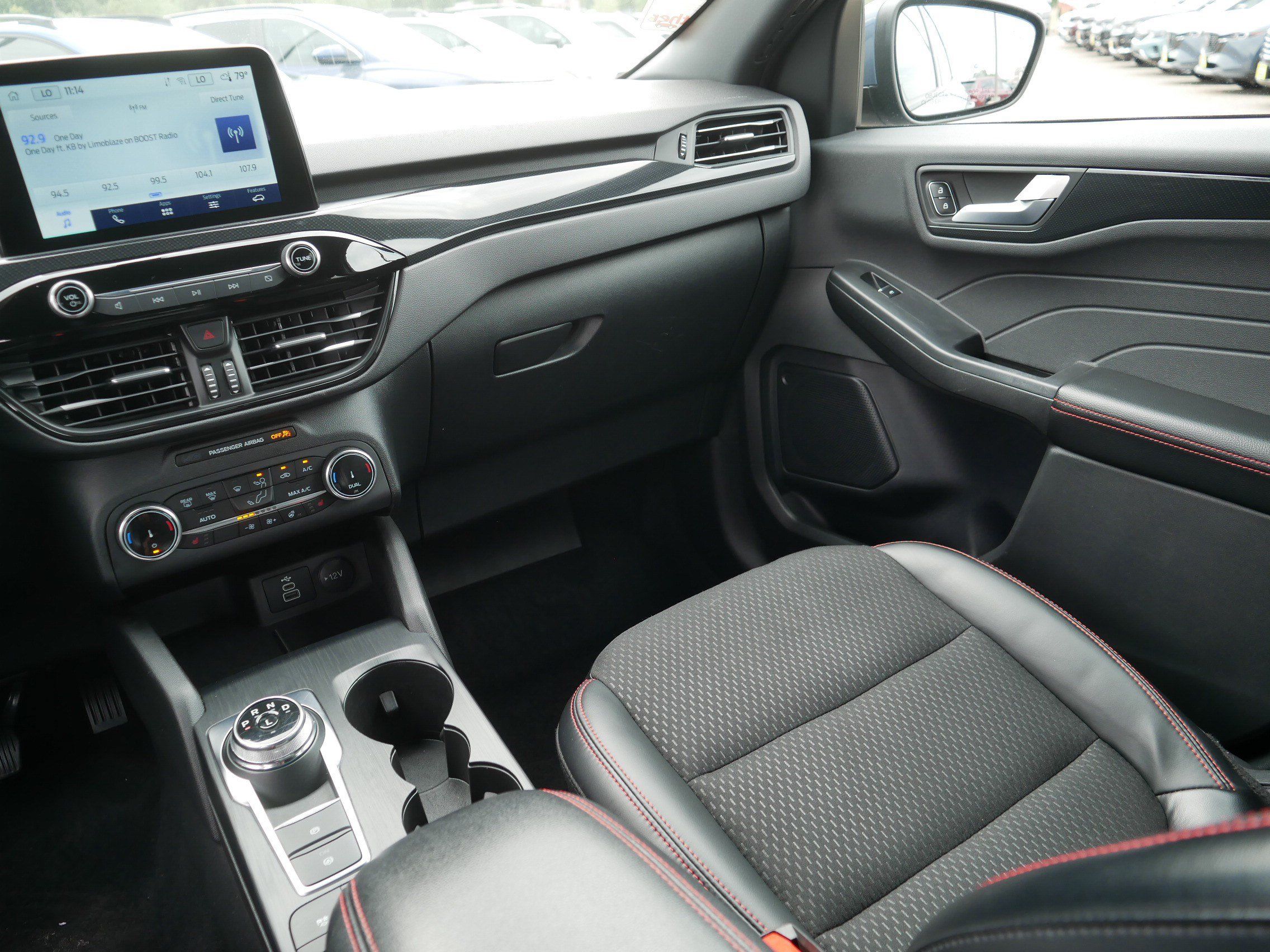 Used 2025 Ford Escape ST-Line Select AWD/4WD image 11