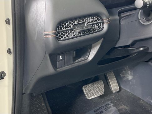 Used 2023 Honda HR-V Sport image 10