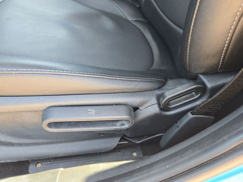 Used 2018 MINI Cooper 4-Door Hardtop FWD image 16