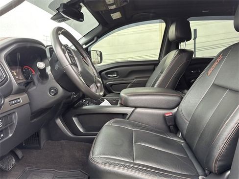 Used 2021 Nissan Titan PRO-4X w/ Pro-4x Convenience Package image 10