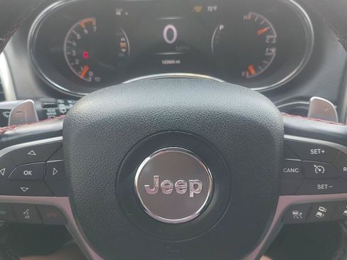 Used 2017 Jeep Grand Cherokee Trailhawk w/ Trailhawk Luxury Group AWD/4WD image 13