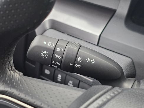 Used 2015 Jeep Grand Cherokee Overland AWD/4WD image 64