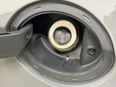 Used 2022 Chrysler Pacifica Touring-L w/ Uconnect Theater Family Group image 41