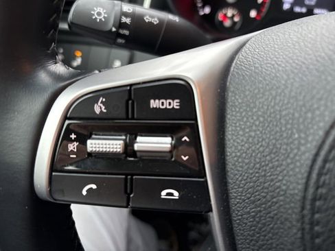 Used 2020 Kia Sorento S image 13