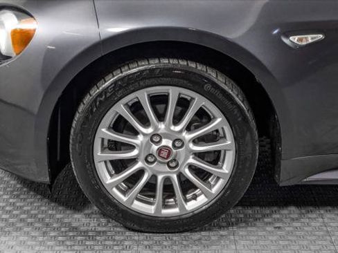 Used 2017 FIAT 124 Spider Classica image 21