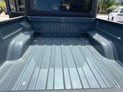 Used 2025 Jeep Gladiator Rubicon w/ Safety Group image 13
