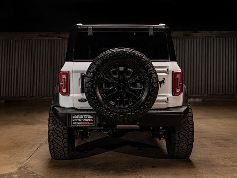 Used 2025 Ford Bronco Badlands AWD/4WD image 8
