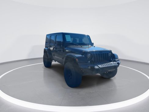 Used 2018 Jeep Wrangler Unlimited Sport S image 2
