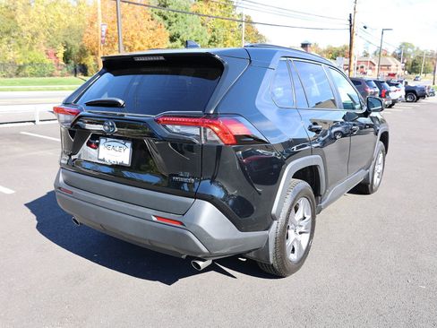 Used 2023 Toyota RAV4 LE image 7
