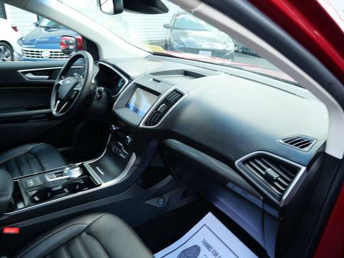 Used 2020 Ford Edge SEL w/ Cold Weather Package AWD/4WD image 32