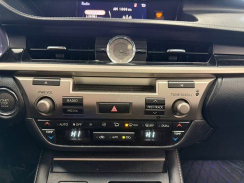 Used 2017 Lexus ES 350 ES 350 FWD w/ Accessory Package 2 image 36