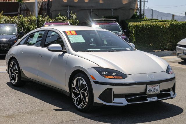 Certified 2025 Hyundai Ioniq 6 SEL RWD image 3