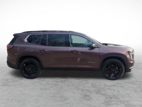 Used 2025 GMC Acadia Elevation w/ LPO, All-Weather Package image 5