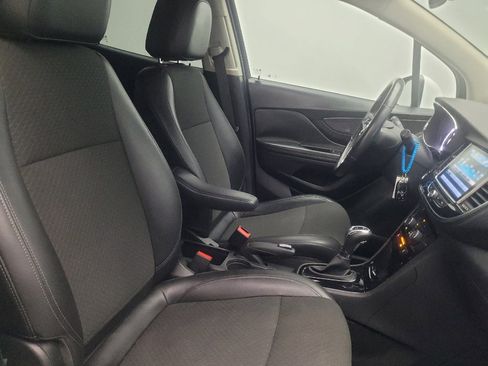 Used 2018 Buick Encore Sport Touring FWD image 21