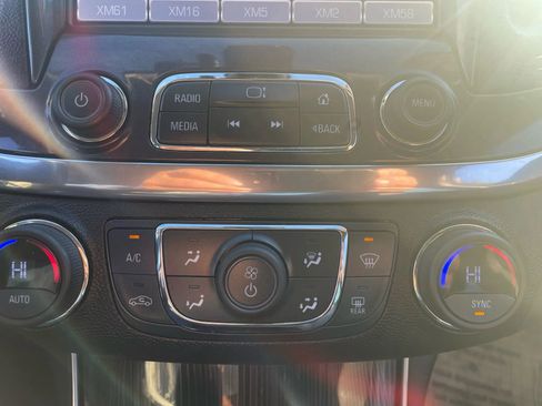 Used 2016 Chevrolet Impala LT image 9