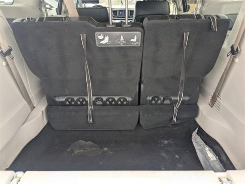 Used 2021 Chrysler Voyager Lxi image 27