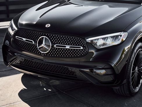 Used 2026 Mercedes-Benz GLC 300 image 6