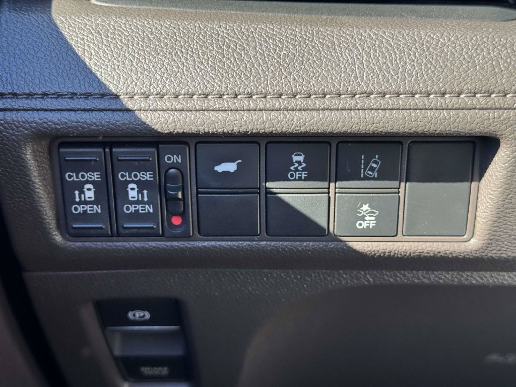 Used 2018 Honda Odyssey EX-L image 18