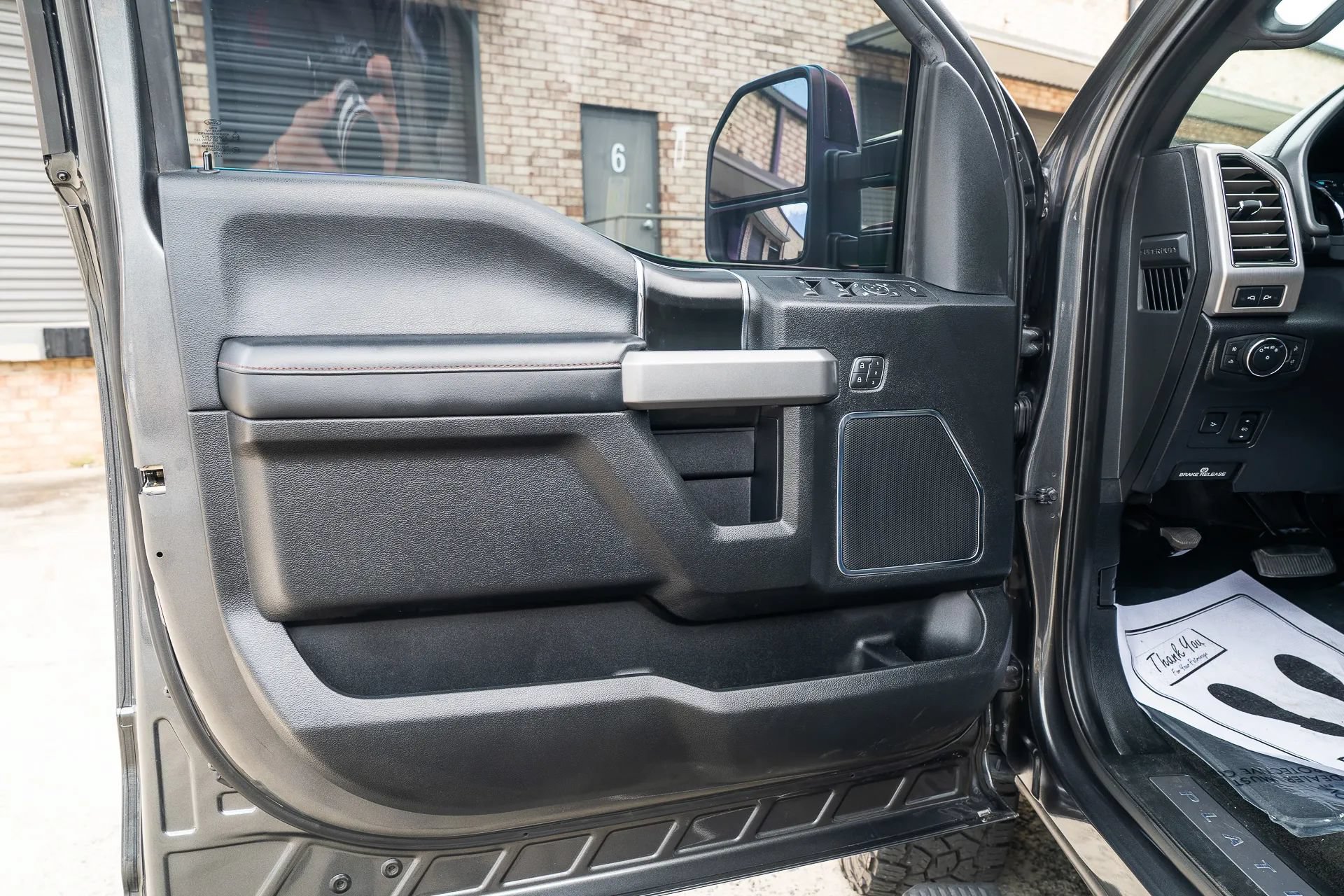 Used 2019 Ford F350 Platinum w/ Platinum Ultimate Package AWD/4WD image 24