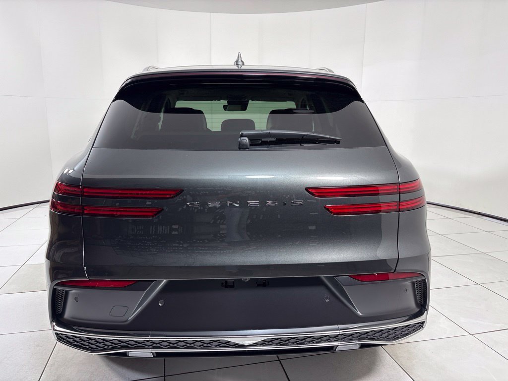 New 2027 Genesis GV70 2.5T Select AWD/4WD image 4