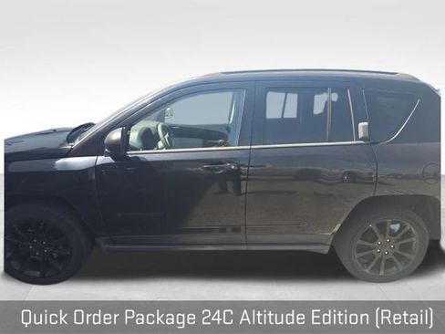 Used 2014 Jeep Compass Sport w/ Power Value Group FWD image 3