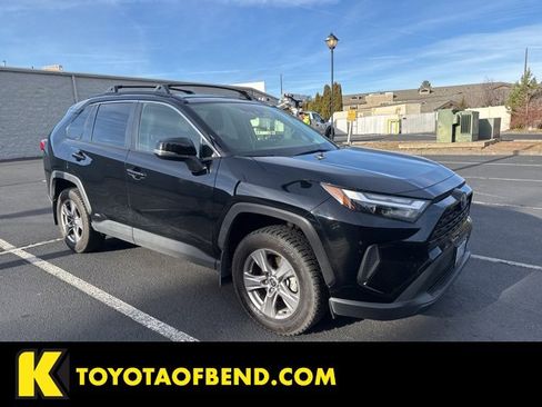 Used 2023 Toyota RAV4 XLE image 1