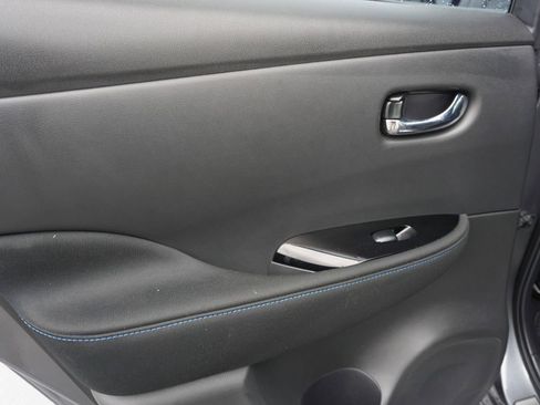 Certified 2023 Nissan Leaf SV Plus image 32