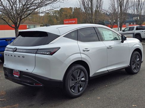 New 2026 Nissan Murano SL image 5