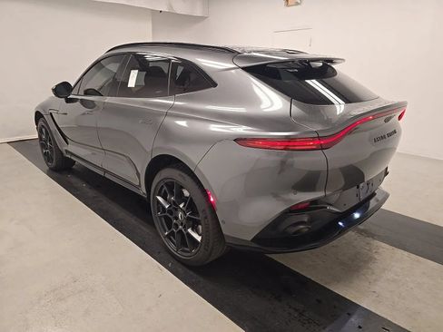 Used 2021 Aston Martin DBX AWD/4WD image 12