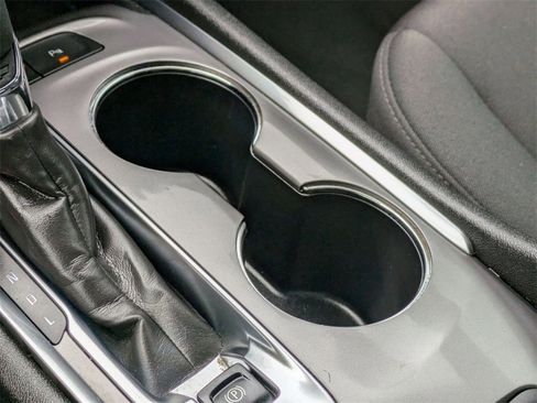 Used 2024 Chevrolet Malibu LT image 19