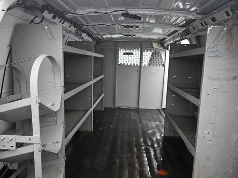 Used 2020 Chevrolet Express 2500 image 14