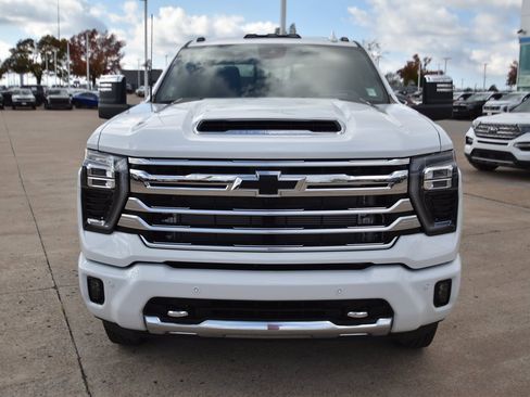 New 2026 Chevrolet Silverado 3500 High Country image 2