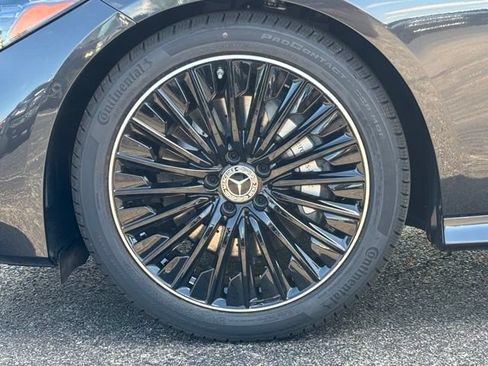 New 2027 Mercedes-Benz CLE 300 4MATIC Coupe image 5