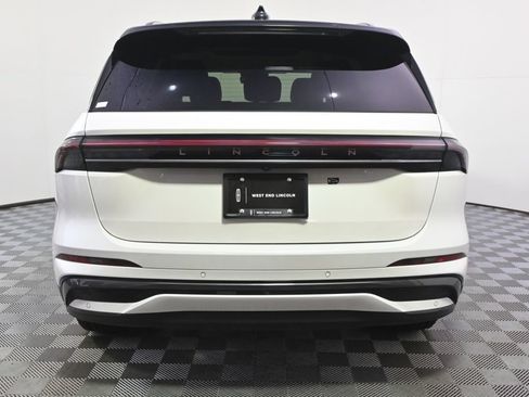 New 2026 Lincoln Nautilus Reserve w/ Jet Appearance Package AWD/4WD image 5